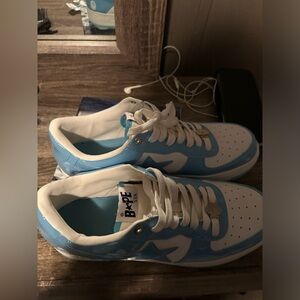 blue bapestas
